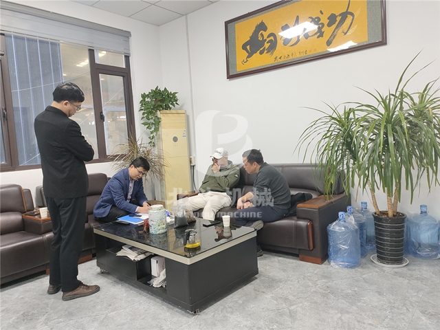 客户探访看片黄全部免费机械的餐厨垃圾看片网站观看生产基地